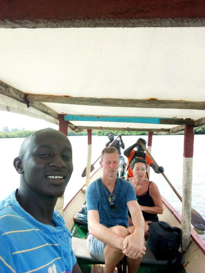 Sukuta Nema Guest House Banjul Esterno foto